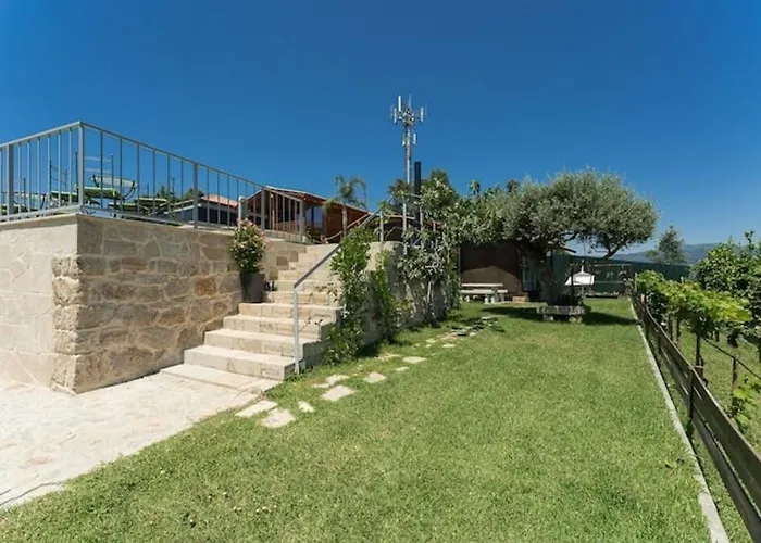 Fernandes Guest House Blue Bungalow